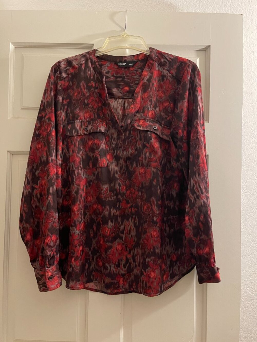 Set of two popover ls blouses L watercolor office basic wrinkle resistant travel